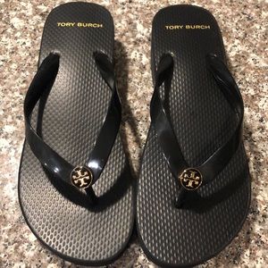 Tory Burch Black wedge flip flops NWOT size 8
